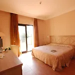 Mahara & Wellness Otel